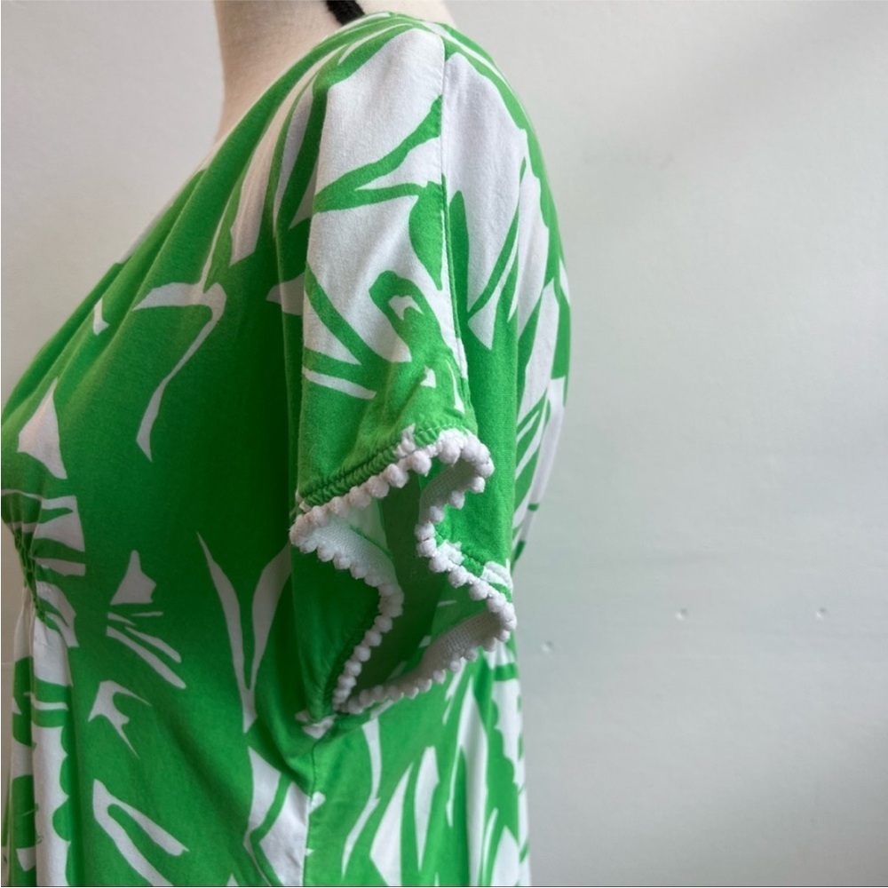 Lilly Pulitzer Green and White tropical kids Top - Picture 6 of 11
